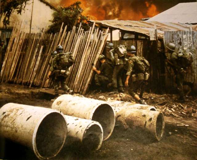 ARVN Rangers fight in Saigon Source: John Pimlott "Wojna w Wietnamie"