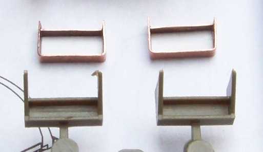 1:35 M42A1 Duster MG ammo box holders